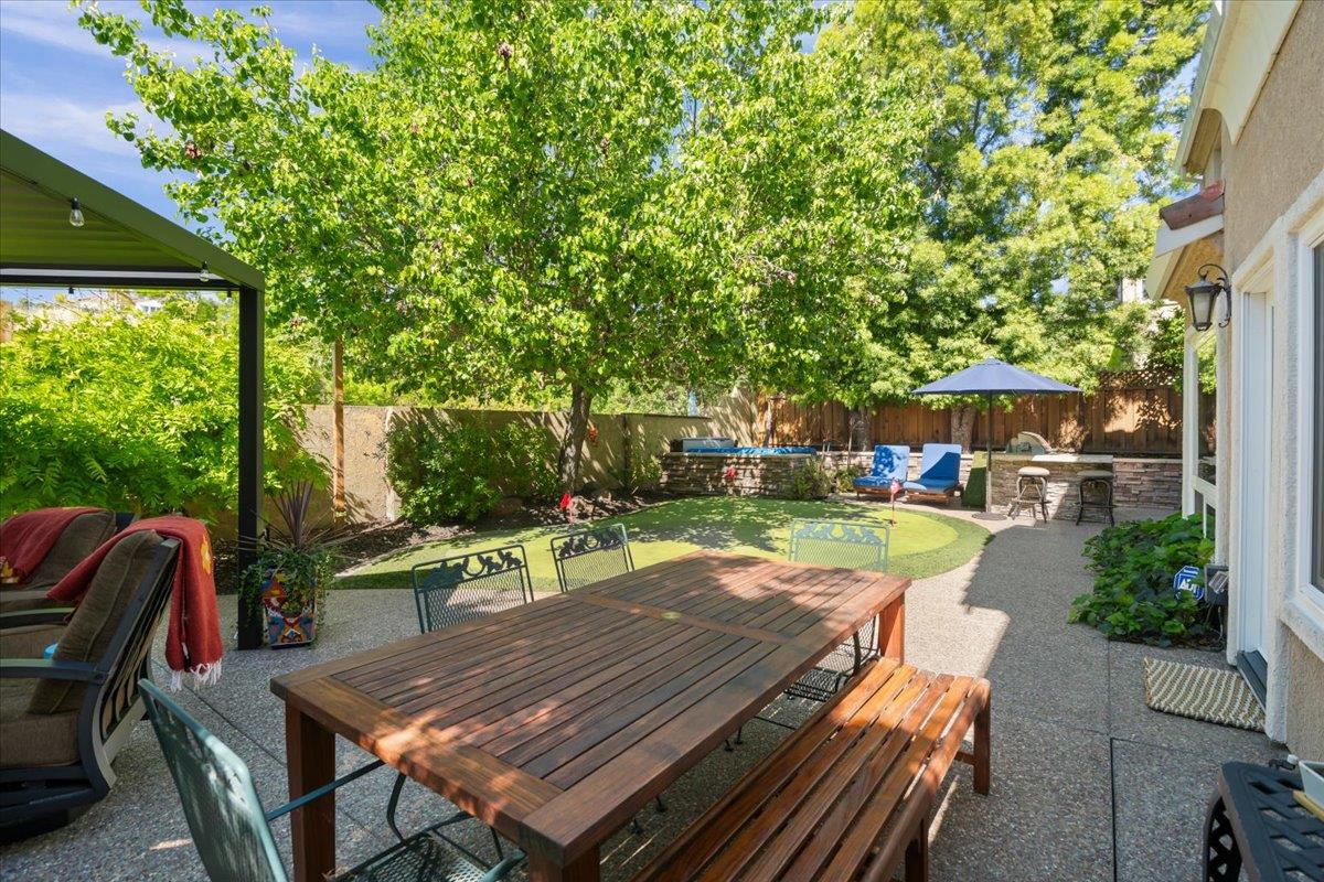 Detail Gallery Image 31 of 42 For 5165 Apennines Cir, San Jose,  CA 95138 - 4 Beds | 3 Baths