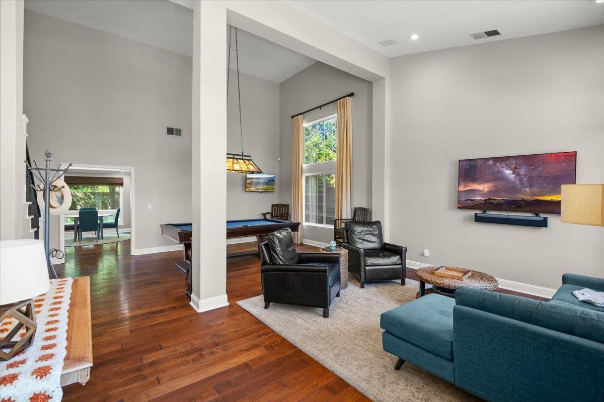 Detail Gallery Image 4 of 42 For 5165 Apennines Cir, San Jose,  CA 95138 - 4 Beds | 3 Baths