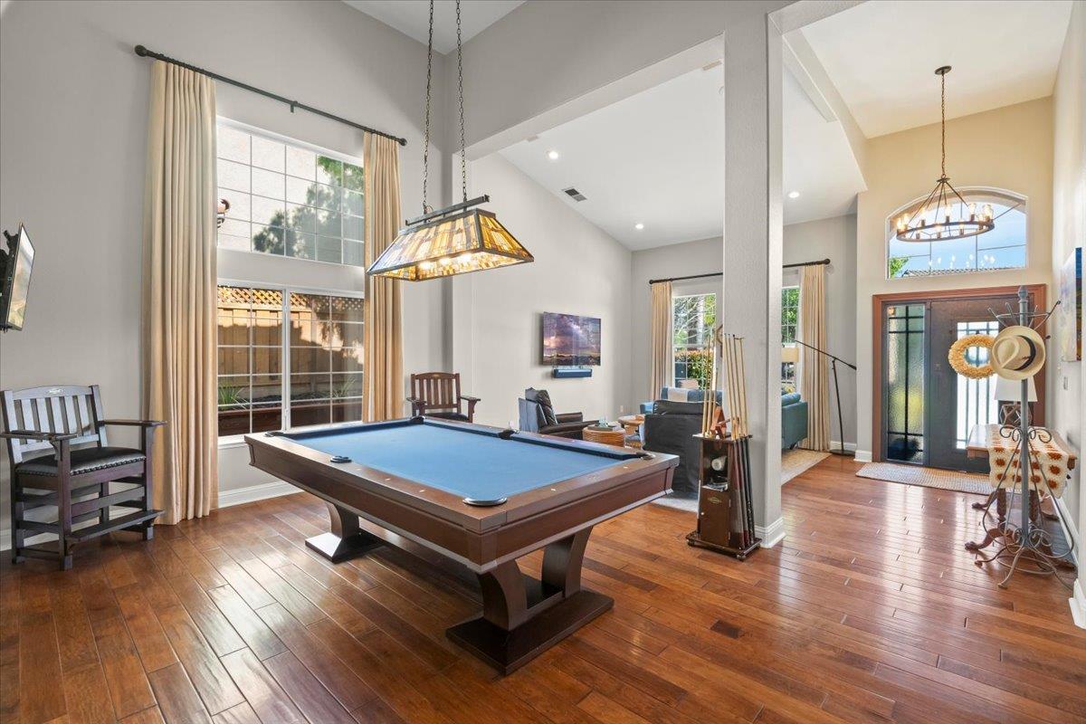 Detail Gallery Image 7 of 42 For 5165 Apennines Cir, San Jose,  CA 95138 - 4 Beds | 3 Baths