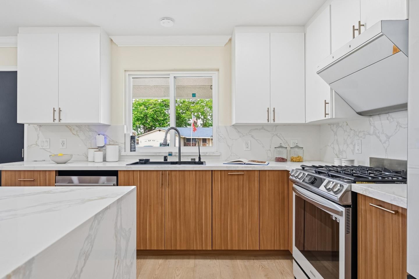 Detail Gallery Image 23 of 53 For 35883 Vinewood St, Newark,  CA 94560 - 3 Beds | 3 Baths