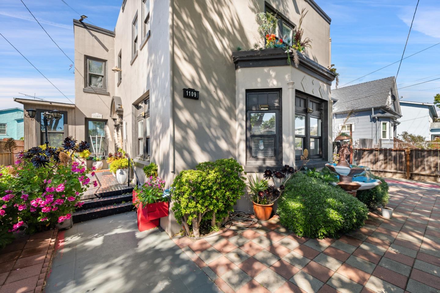 Front Image Thumbnail for ML82043845