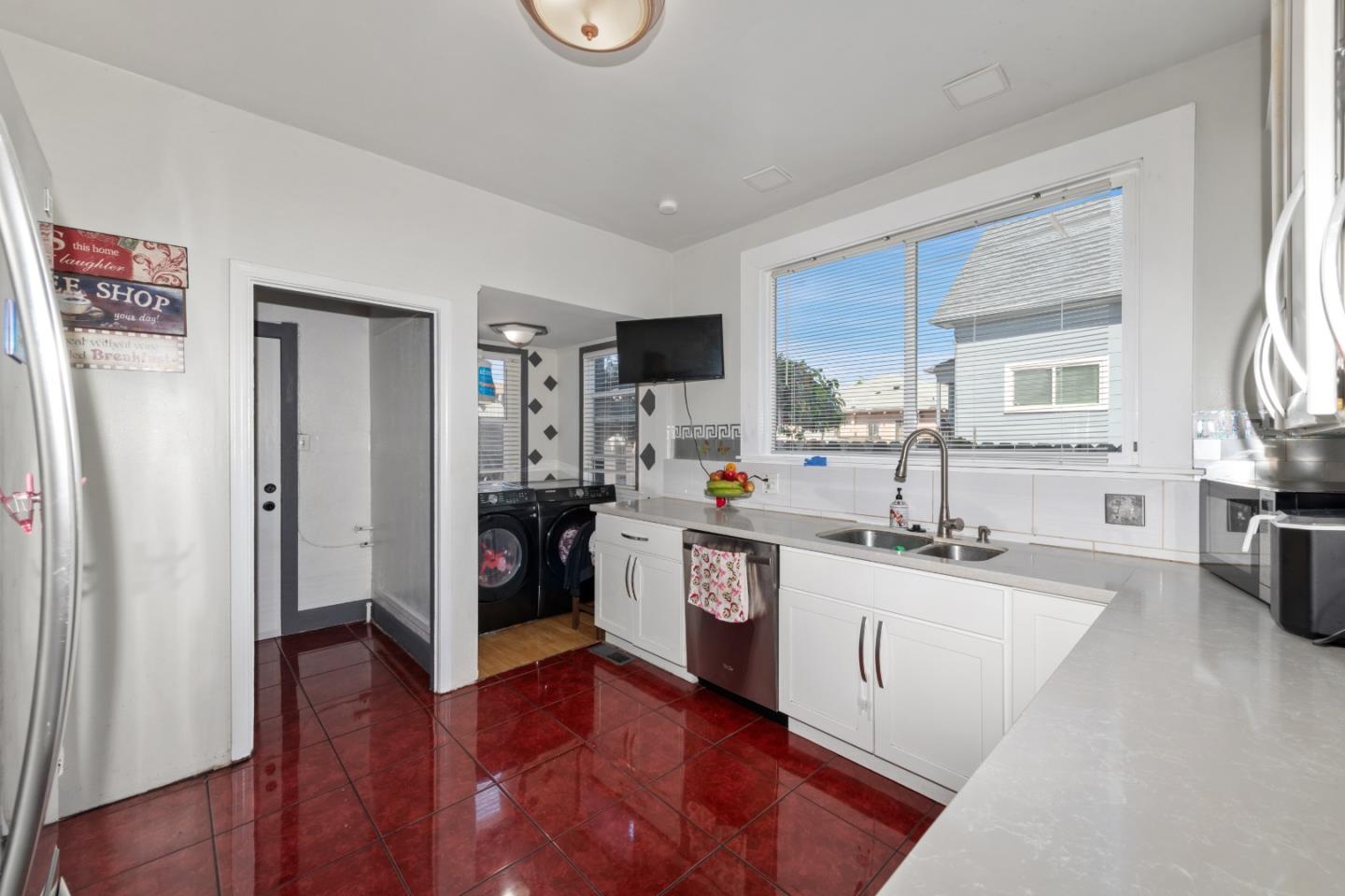 1109 Roosevelt Ave, Richmond, CA 94801 photo 9
