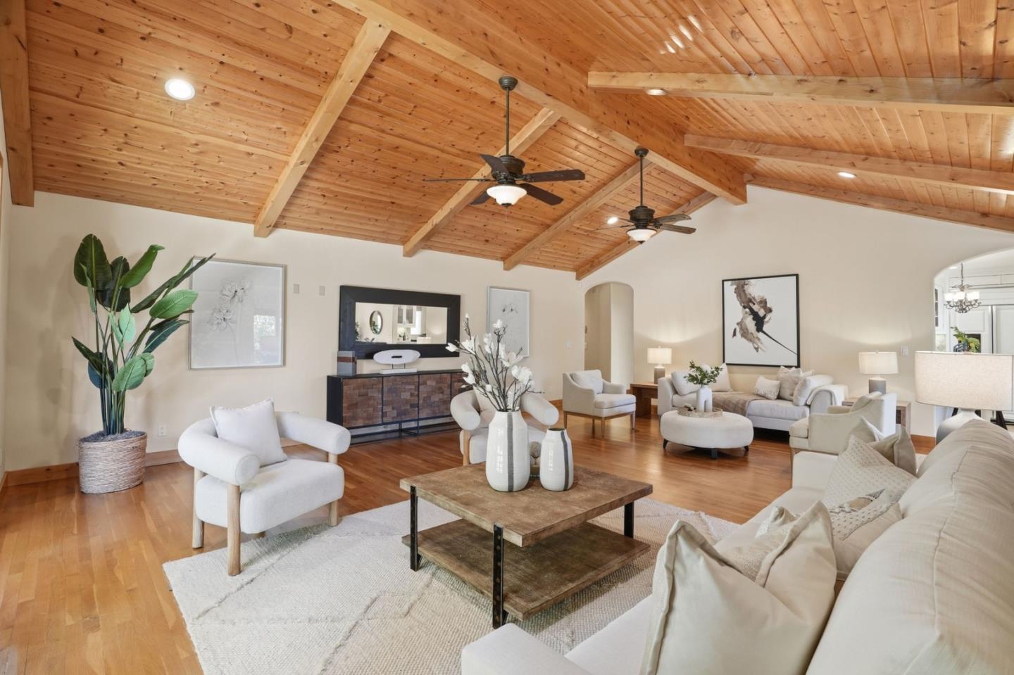 Detail Gallery Image 12 of 72 For 17660 Vineland Ave, Monte Sereno,  CA 95030 - 4 Beds | 3/1 Baths