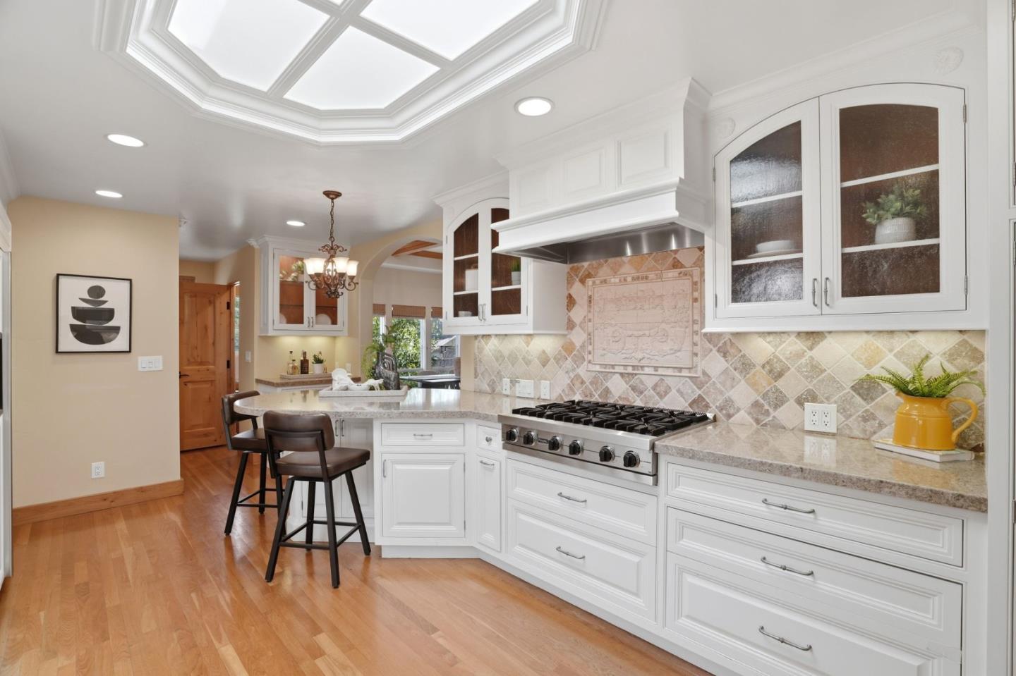 Detail Gallery Image 19 of 72 For 17660 Vineland Ave, Monte Sereno,  CA 95030 - 4 Beds | 3/1 Baths