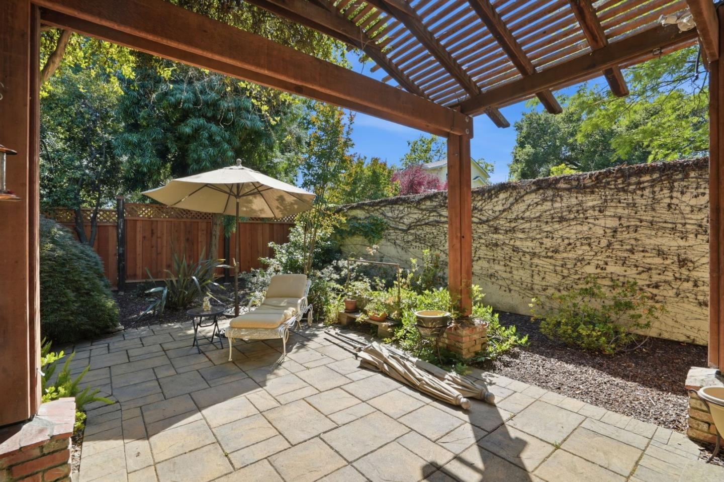 Detail Gallery Image 53 of 72 For 17660 Vineland Ave, Monte Sereno,  CA 95030 - 4 Beds | 3/1 Baths