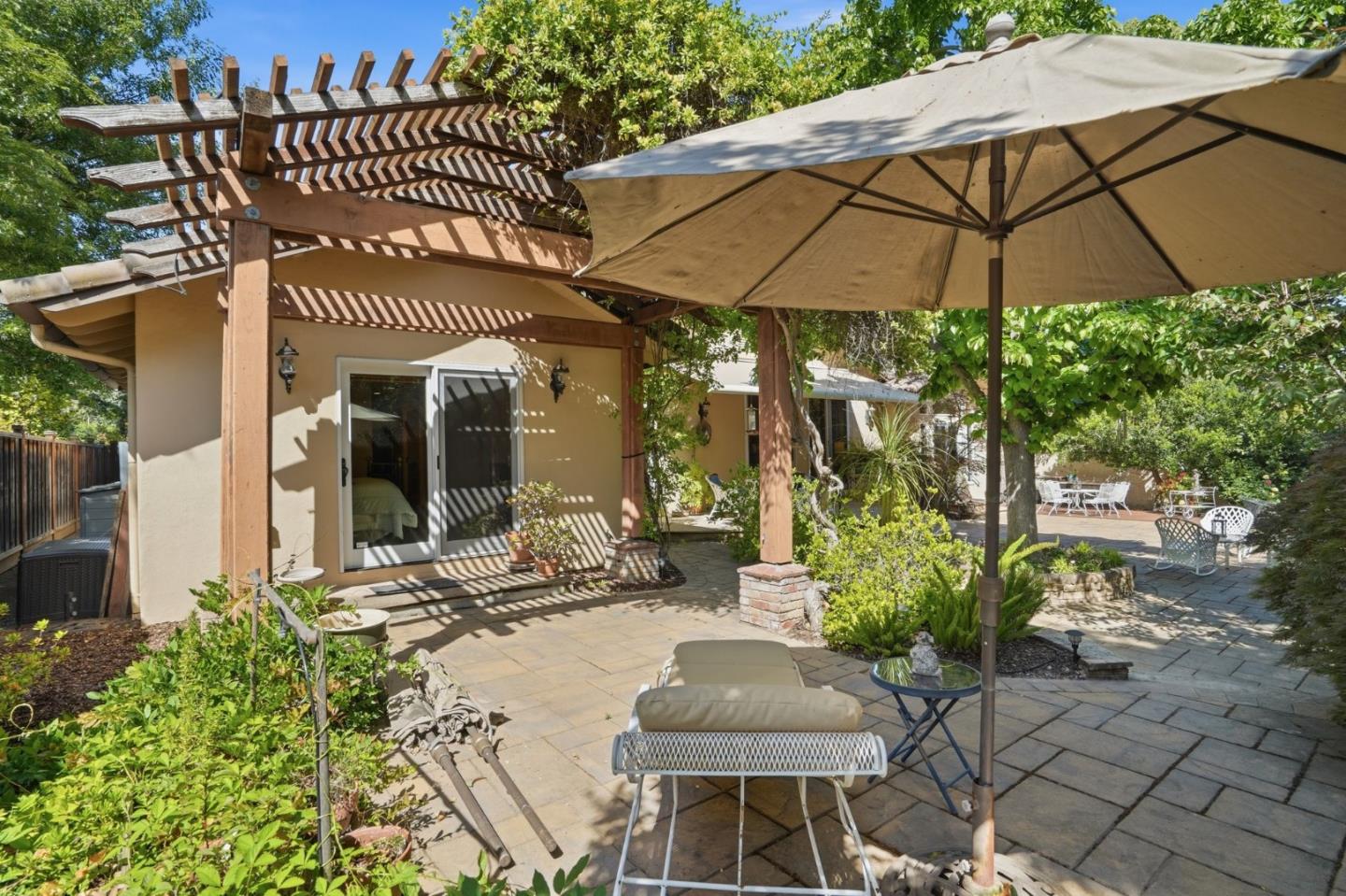Detail Gallery Image 54 of 72 For 17660 Vineland Ave, Monte Sereno,  CA 95030 - 4 Beds | 3/1 Baths