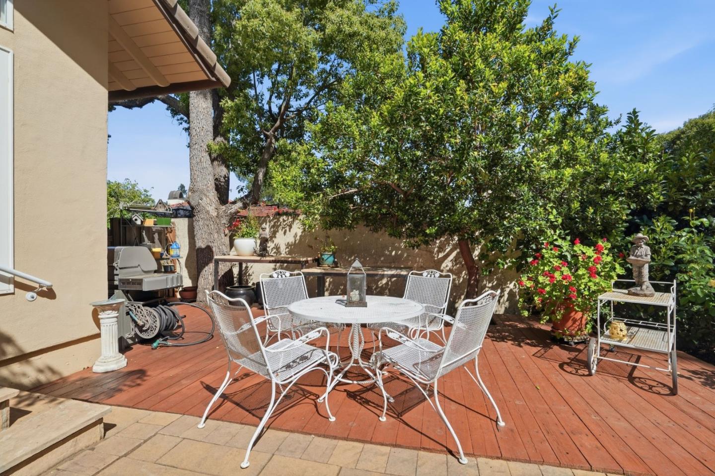 Detail Gallery Image 59 of 72 For 17660 Vineland Ave, Monte Sereno,  CA 95030 - 4 Beds | 3/1 Baths