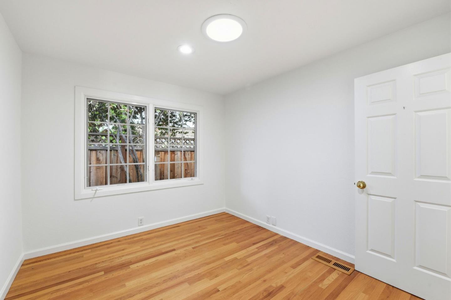 Detail Gallery Image 18 of 44 For 7027 Brooktree Way, San Jose,  CA 95120 - 4 Beds | 2 Baths