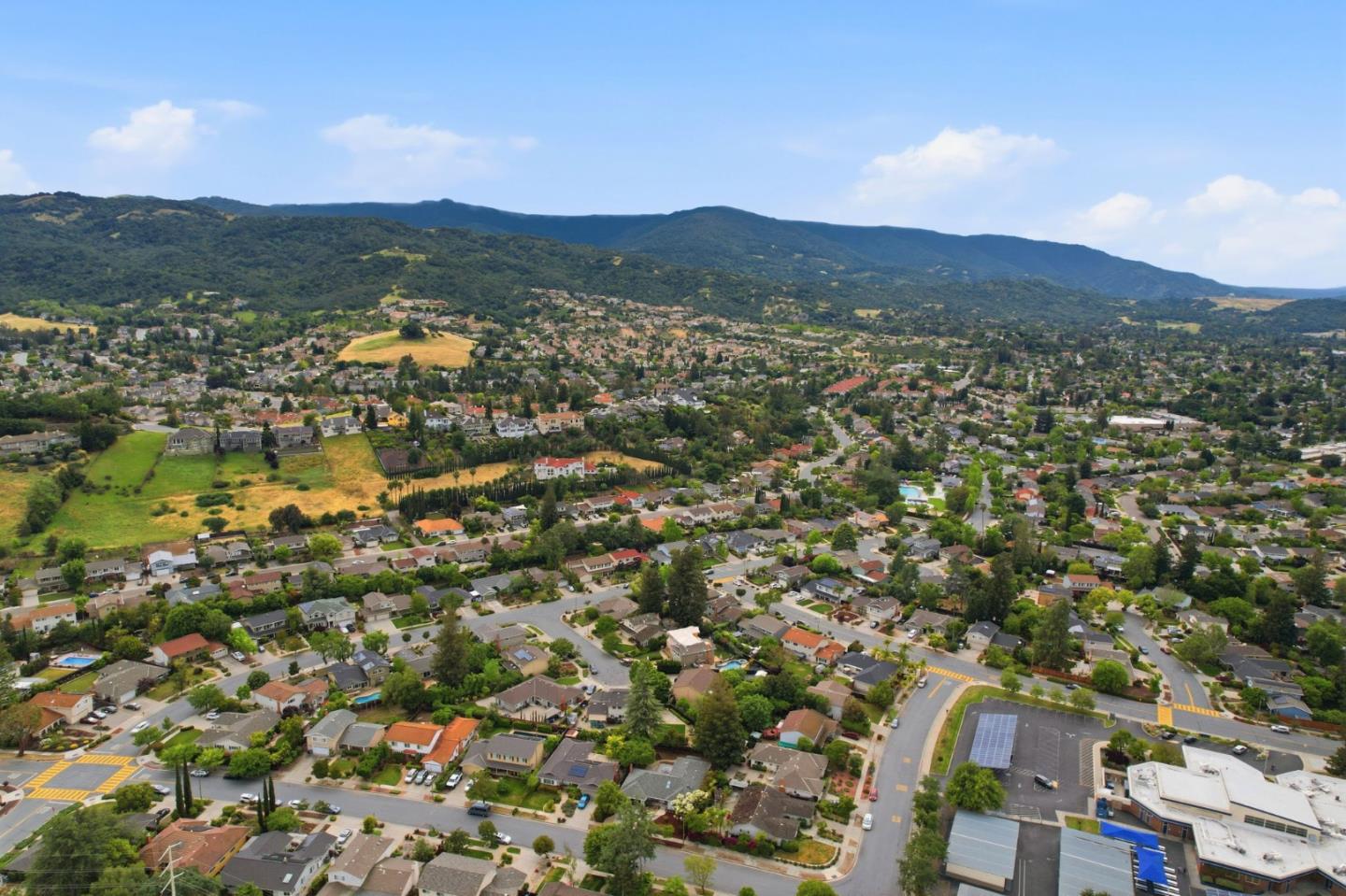 Detail Gallery Image 42 of 44 For 7027 Brooktree Way, San Jose,  CA 95120 - 4 Beds | 2 Baths