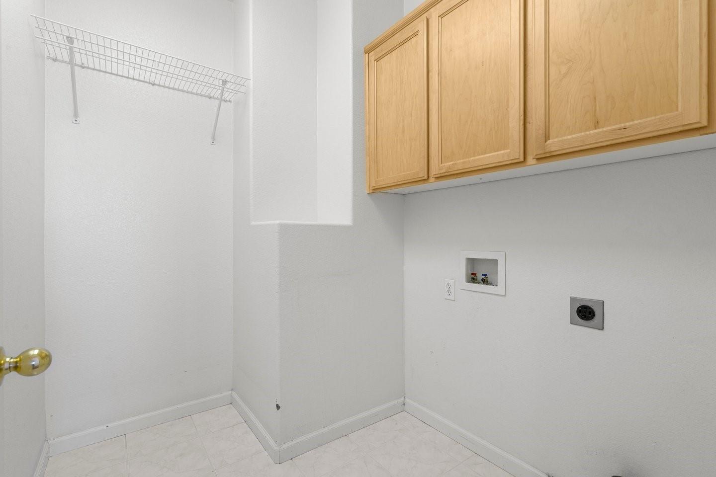 Detail Gallery Image 25 of 42 For 886 Canoas Creek Cir, San Jose,  CA 95136 - 3 Beds | 2/1 Baths