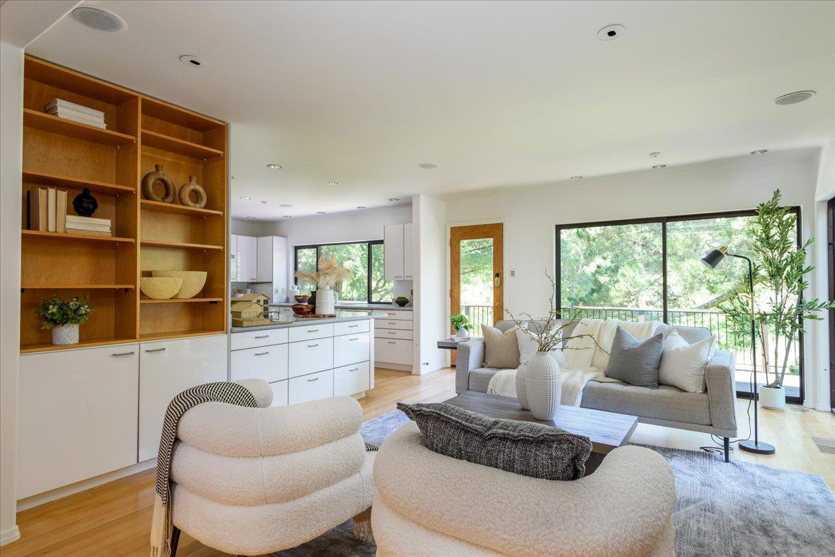 Detail Gallery Image 12 of 58 For 90 Hayfields Rd, Portola Valley,  CA 94028 - 6 Beds | 3/1 Baths