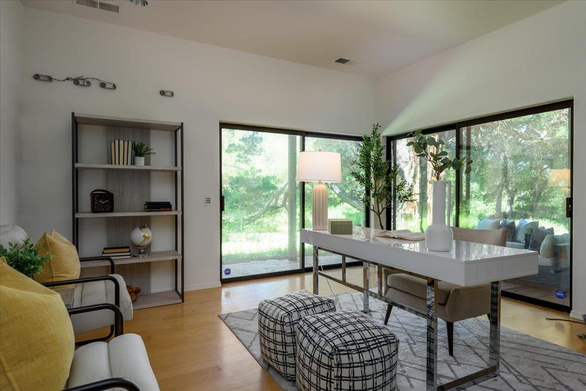 Detail Gallery Image 15 of 58 For 90 Hayfields Rd, Portola Valley,  CA 94028 - 6 Beds | 3/1 Baths