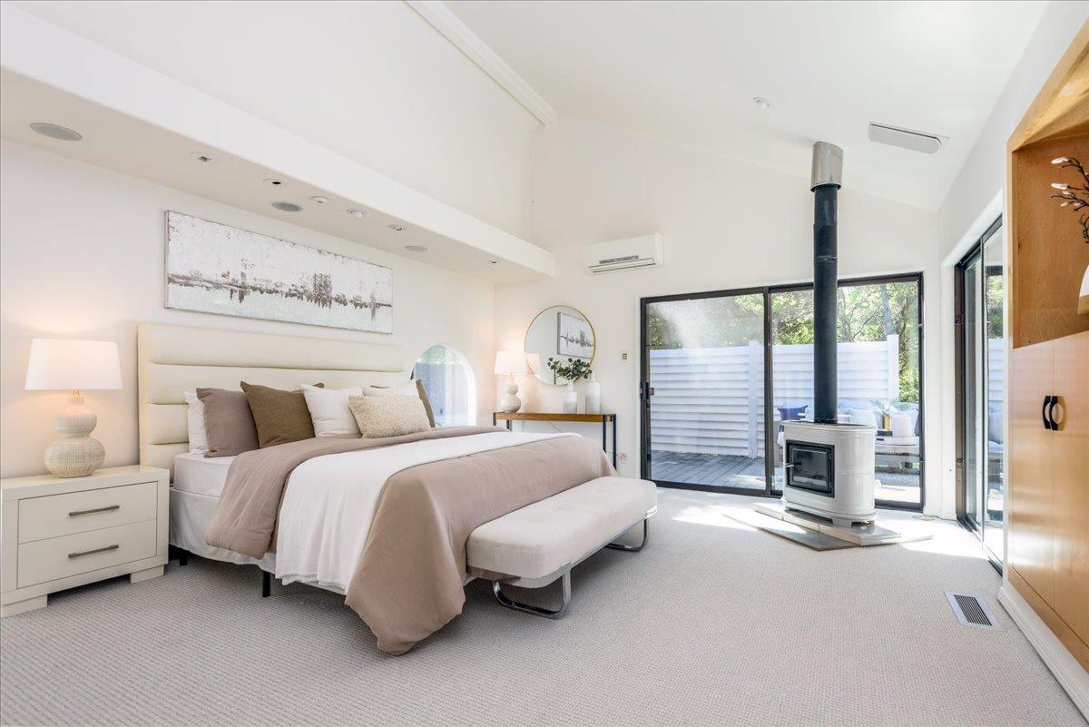 Detail Gallery Image 16 of 58 For 90 Hayfields Rd, Portola Valley,  CA 94028 - 6 Beds | 3/1 Baths