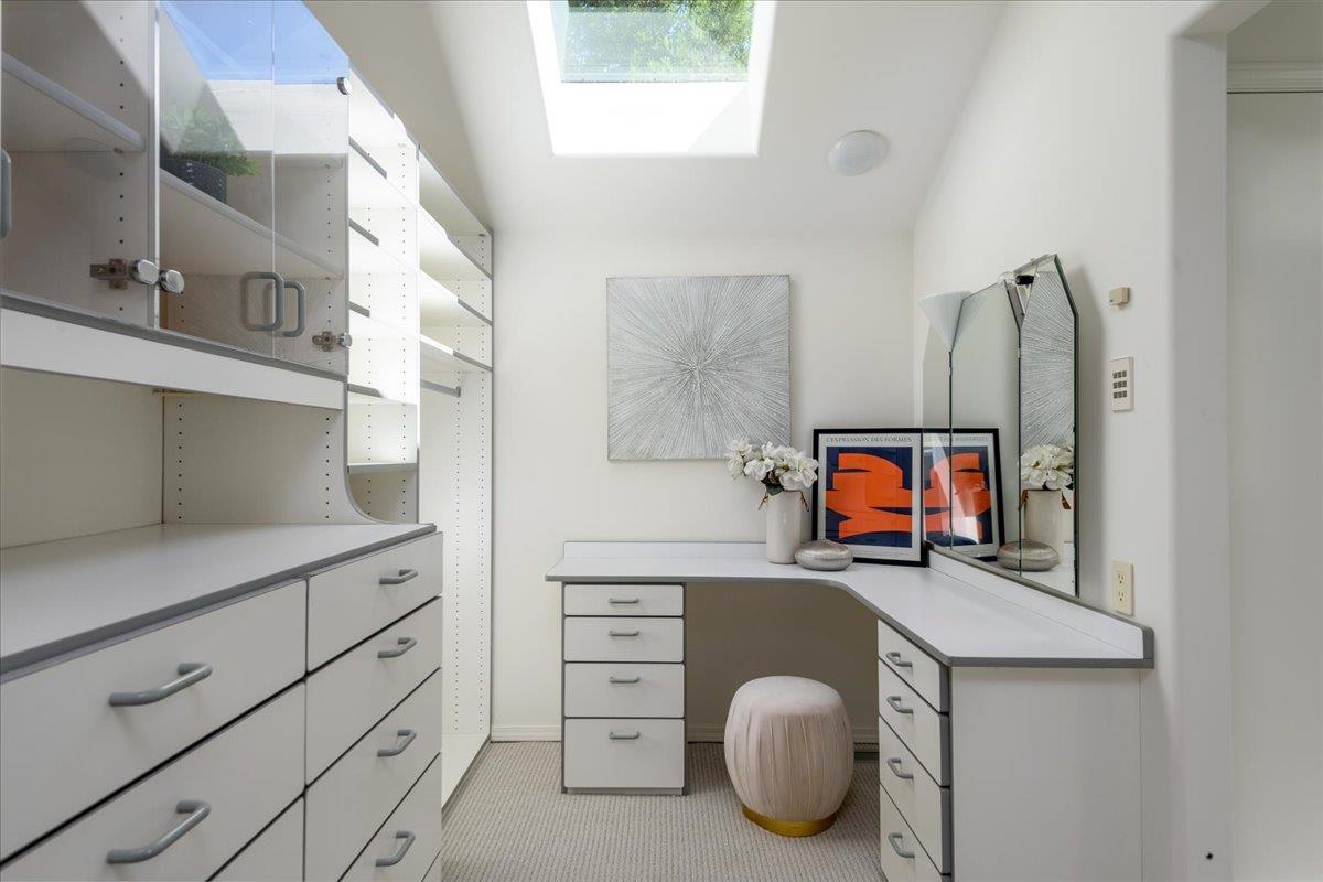 Detail Gallery Image 19 of 58 For 90 Hayfields Rd, Portola Valley,  CA 94028 - 6 Beds | 3/1 Baths