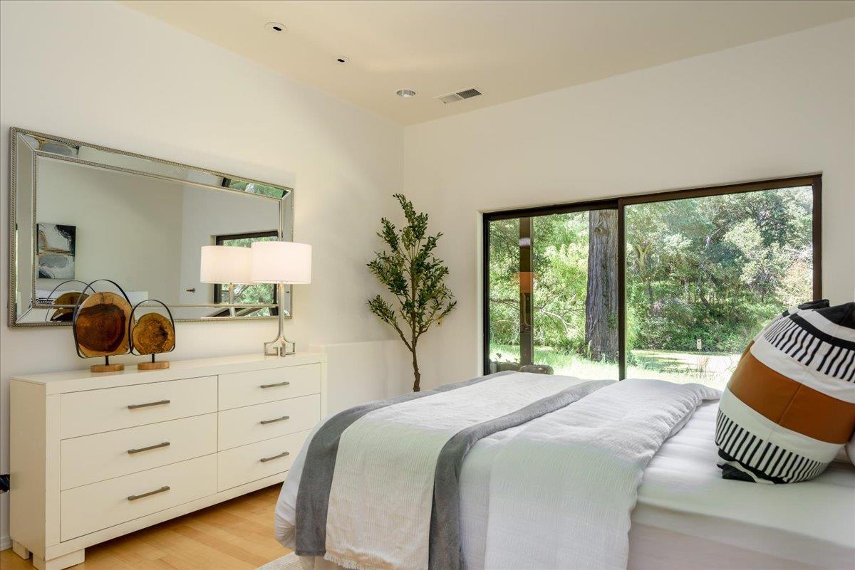 Detail Gallery Image 24 of 58 For 90 Hayfields Rd, Portola Valley,  CA 94028 - 6 Beds | 3/1 Baths