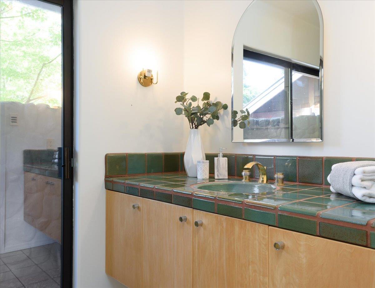 Detail Gallery Image 36 of 58 For 90 Hayfields Rd, Portola Valley,  CA 94028 - 6 Beds | 3/1 Baths