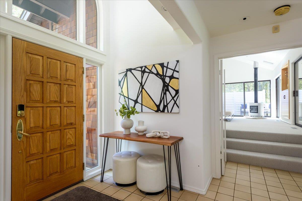 Detail Gallery Image 6 of 58 For 90 Hayfields Rd, Portola Valley,  CA 94028 - 6 Beds | 3/1 Baths