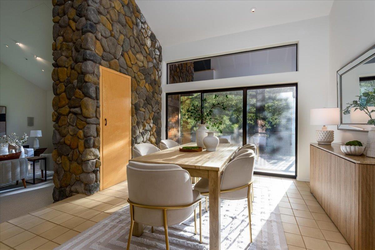 Detail Gallery Image 8 of 58 For 90 Hayfields Rd, Portola Valley,  CA 94028 - 6 Beds | 3/1 Baths