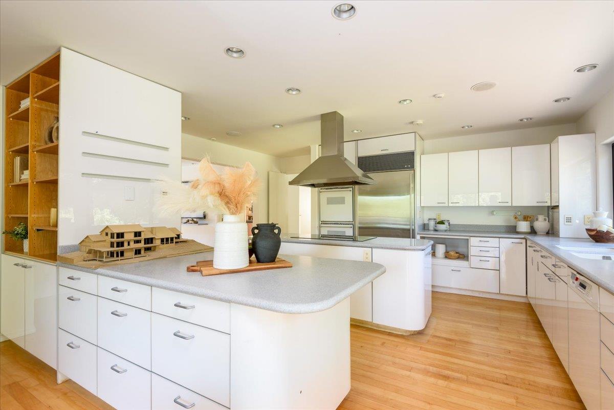 Detail Gallery Image 9 of 58 For 90 Hayfields Rd, Portola Valley,  CA 94028 - 6 Beds | 3/1 Baths