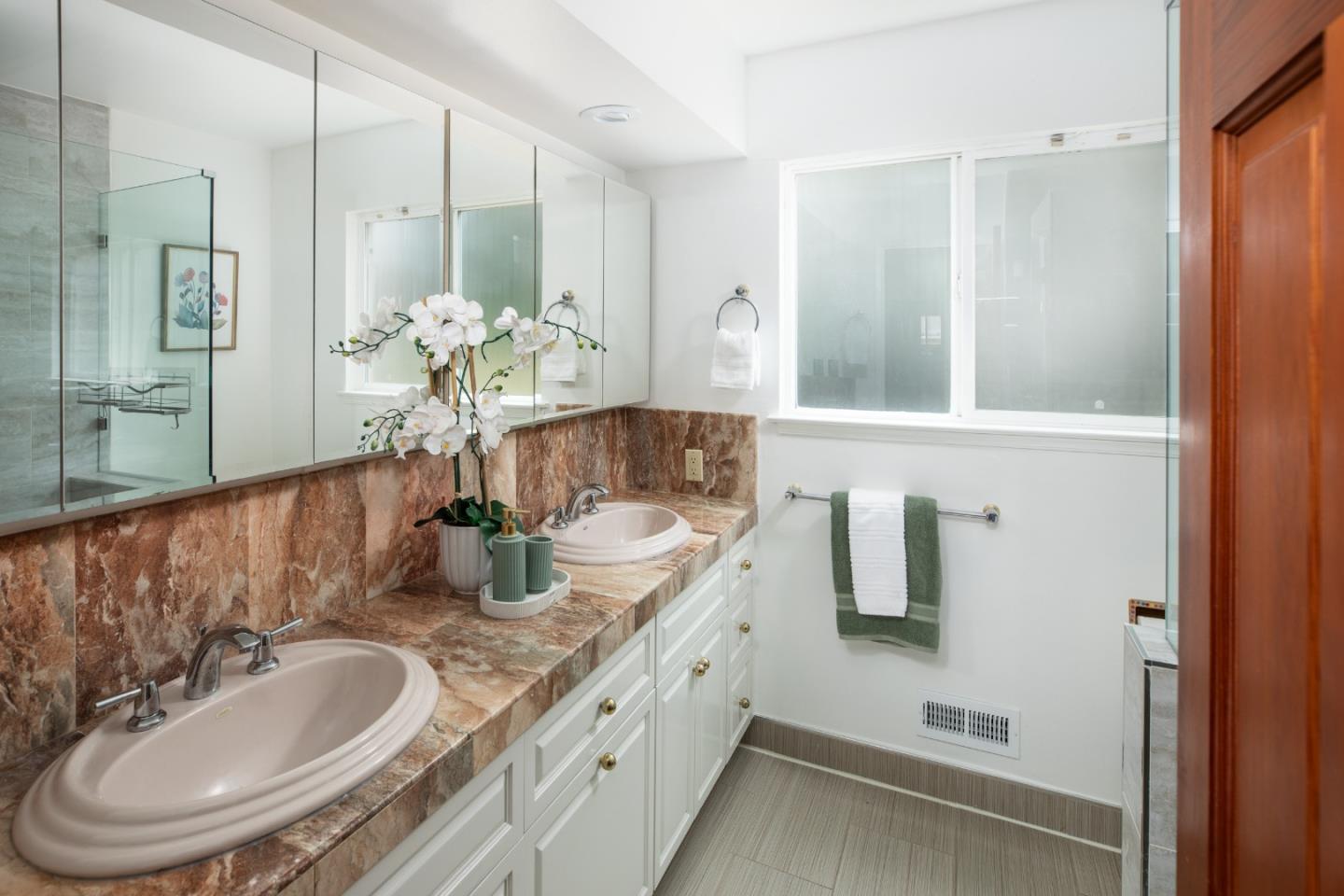 Detail Gallery Image 18 of 33 For 20391 Wolcot Way, Saratoga,  CA 95070 - 4 Beds | 3 Baths