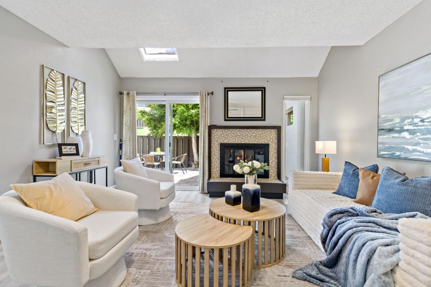 Detail Gallery Image 11 of 51 For 1760 Shady Creek Ct, San Jose,  CA 95148 - 3 Beds | 2/1 Baths