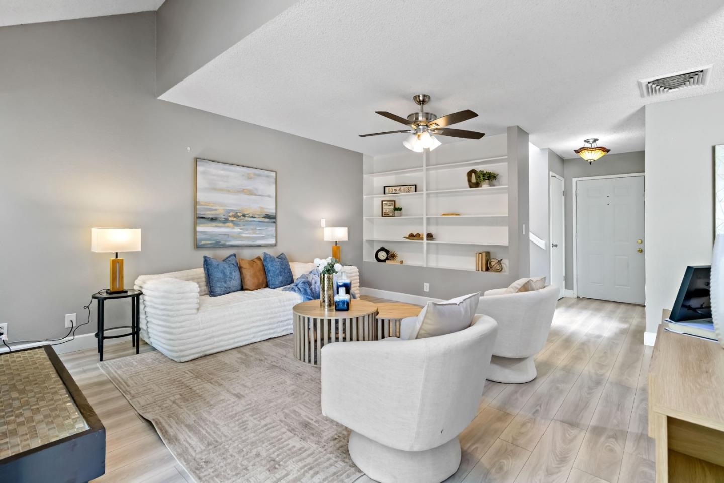 Detail Gallery Image 13 of 51 For 1760 Shady Creek Ct, San Jose,  CA 95148 - 3 Beds | 2/1 Baths