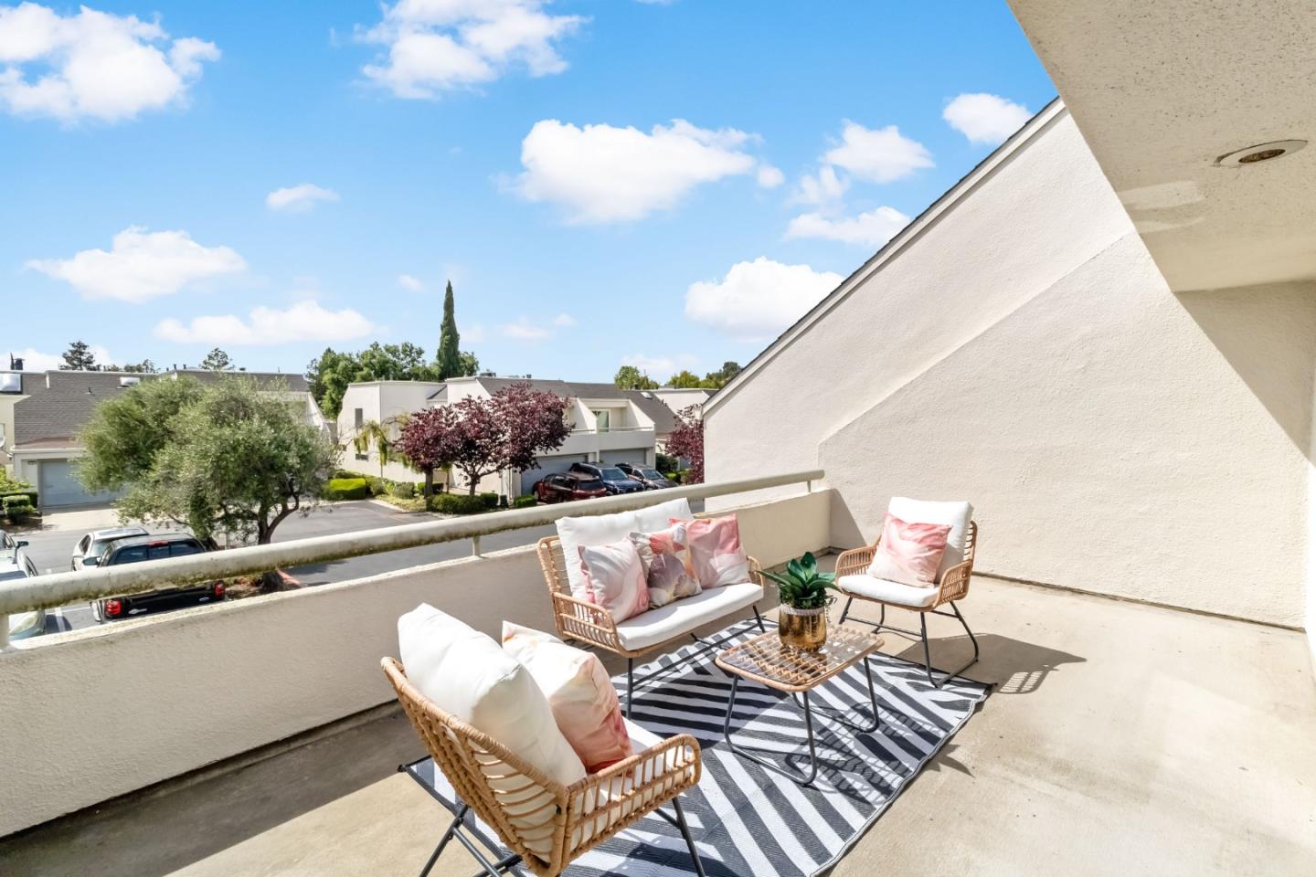 Detail Gallery Image 31 of 51 For 1760 Shady Creek Ct, San Jose,  CA 95148 - 3 Beds | 2/1 Baths