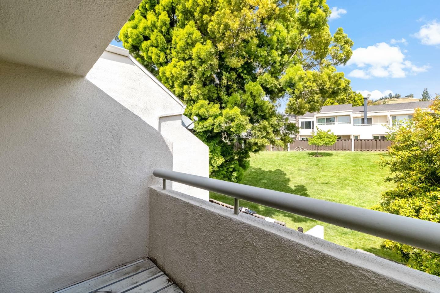 Detail Gallery Image 36 of 51 For 1760 Shady Creek Ct, San Jose,  CA 95148 - 3 Beds | 2/1 Baths