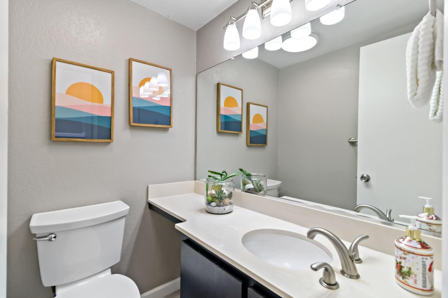 Detail Gallery Image 41 of 51 For 1760 Shady Creek Ct, San Jose,  CA 95148 - 3 Beds | 2/1 Baths