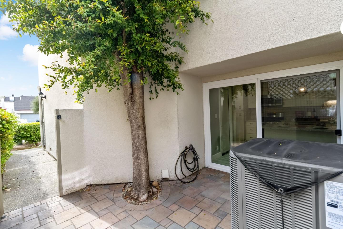 Detail Gallery Image 44 of 51 For 1760 Shady Creek Ct, San Jose,  CA 95148 - 3 Beds | 2/1 Baths