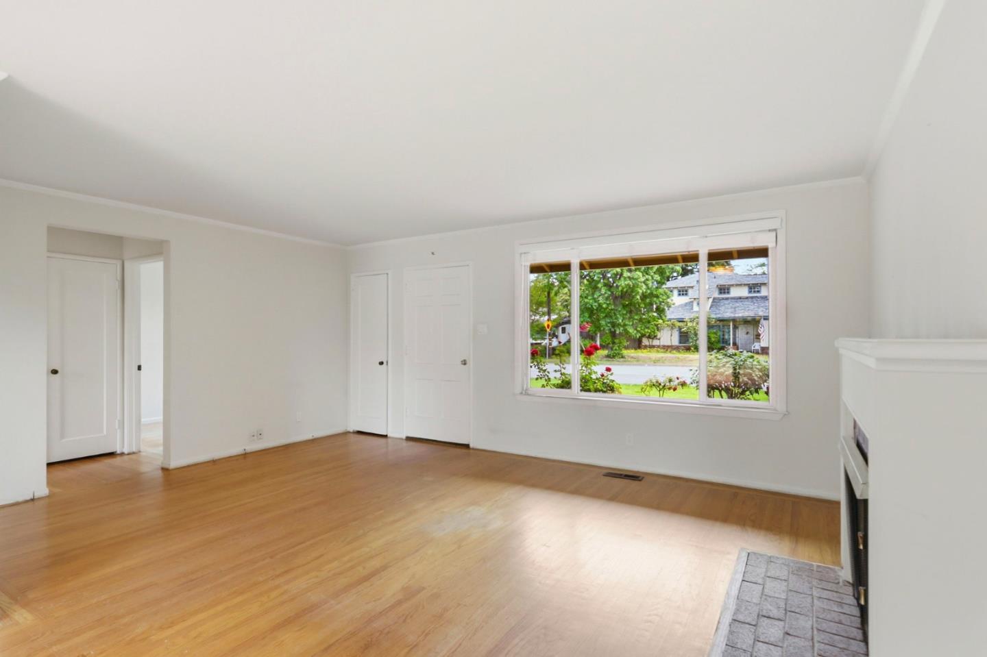 Detail Gallery Image 10 of 50 For 14701 Charmeran Ave, San Jose,  CA 95124 - 4 Beds | 2 Baths