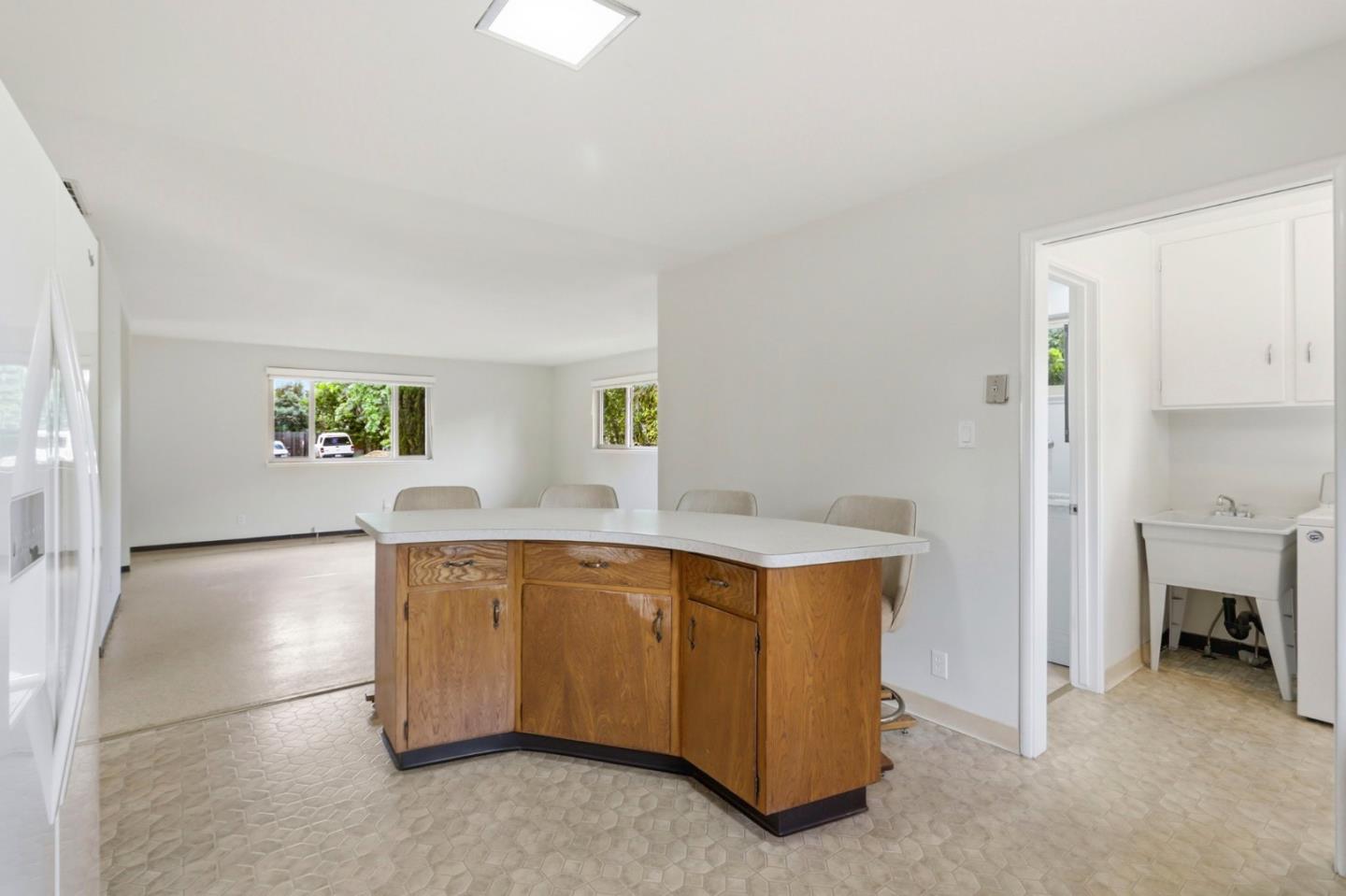 Detail Gallery Image 15 of 50 For 14701 Charmeran Ave, San Jose,  CA 95124 - 4 Beds | 2 Baths