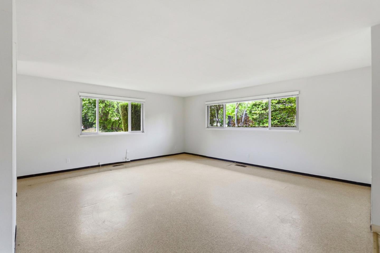 Detail Gallery Image 17 of 50 For 14701 Charmeran Ave, San Jose,  CA 95124 - 4 Beds | 2 Baths