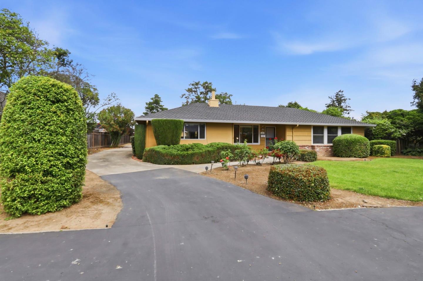 Detail Gallery Image 2 of 50 For 14701 Charmeran Ave, San Jose,  CA 95124 - 4 Beds | 2 Baths