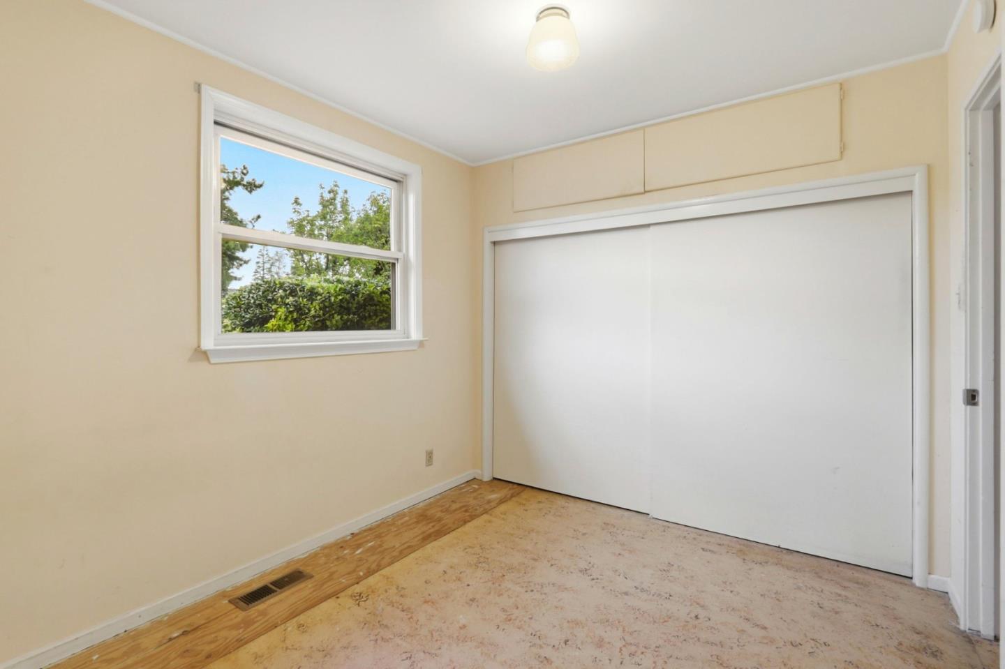 Detail Gallery Image 20 of 50 For 14701 Charmeran Ave, San Jose,  CA 95124 - 4 Beds | 2 Baths