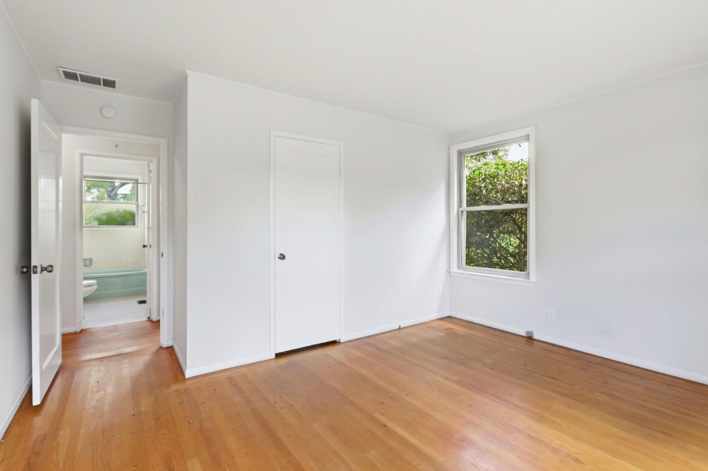 Detail Gallery Image 24 of 50 For 14701 Charmeran Ave, San Jose,  CA 95124 - 4 Beds | 2 Baths