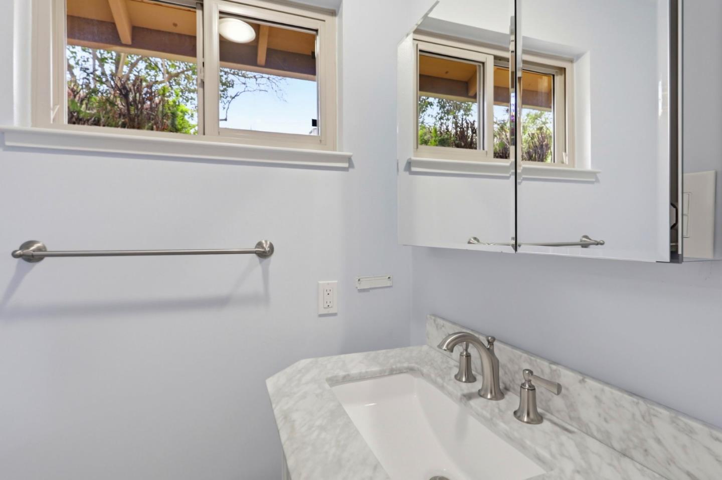 Detail Gallery Image 30 of 50 For 14701 Charmeran Ave, San Jose,  CA 95124 - 4 Beds | 2 Baths