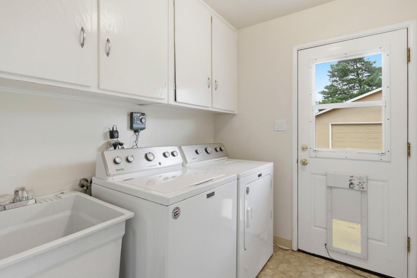 Detail Gallery Image 32 of 50 For 14701 Charmeran Ave, San Jose,  CA 95124 - 4 Beds | 2 Baths