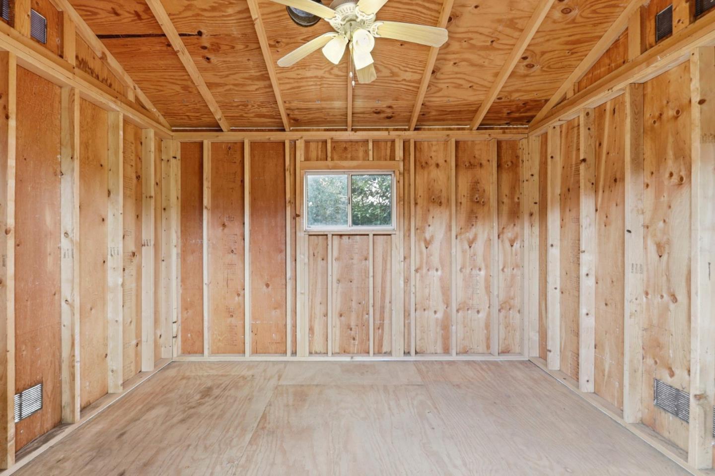 Detail Gallery Image 34 of 50 For 14701 Charmeran Ave, San Jose,  CA 95124 - 4 Beds | 2 Baths