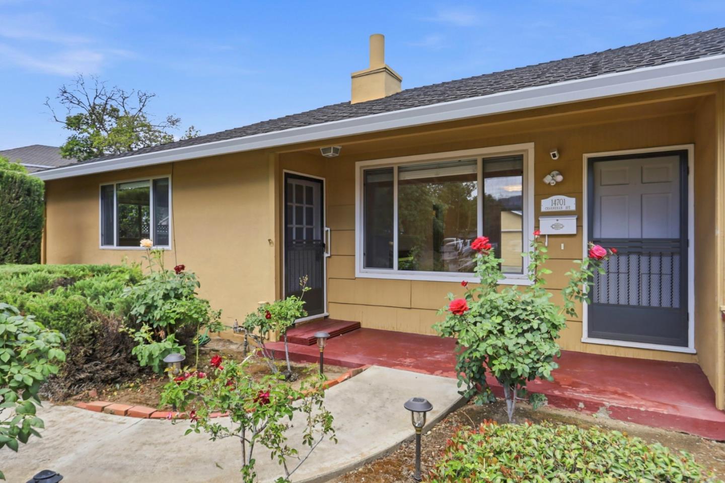 Detail Gallery Image 6 of 50 For 14701 Charmeran Ave, San Jose,  CA 95124 - 4 Beds | 2 Baths