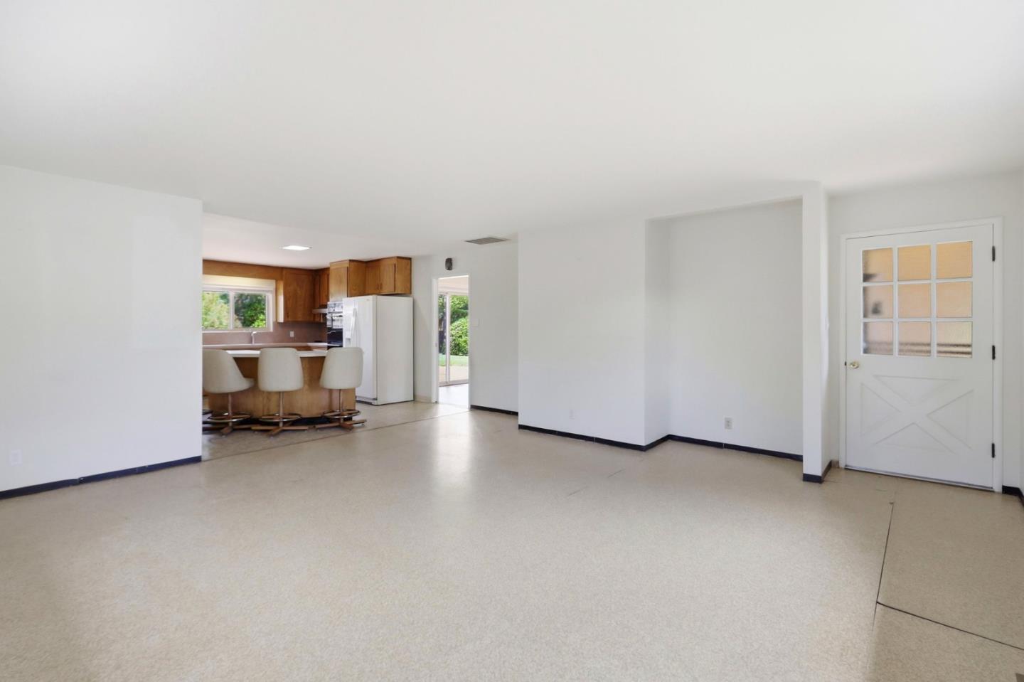 Detail Gallery Image 8 of 50 For 14701 Charmeran Ave, San Jose,  CA 95124 - 4 Beds | 2 Baths