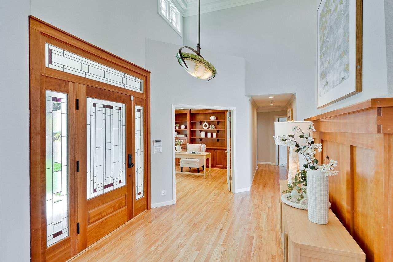 Detail Gallery Image 10 of 102 For 10376 Avenida Ln, Cupertino,  CA 95014 - 5 Beds | 3/2 Baths