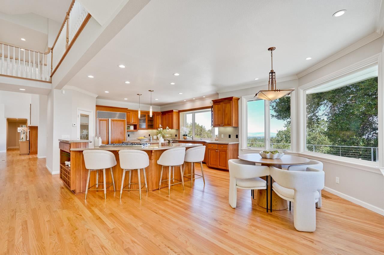 Detail Gallery Image 34 of 102 For 10376 Avenida Ln, Cupertino,  CA 95014 - 5 Beds | 3/2 Baths