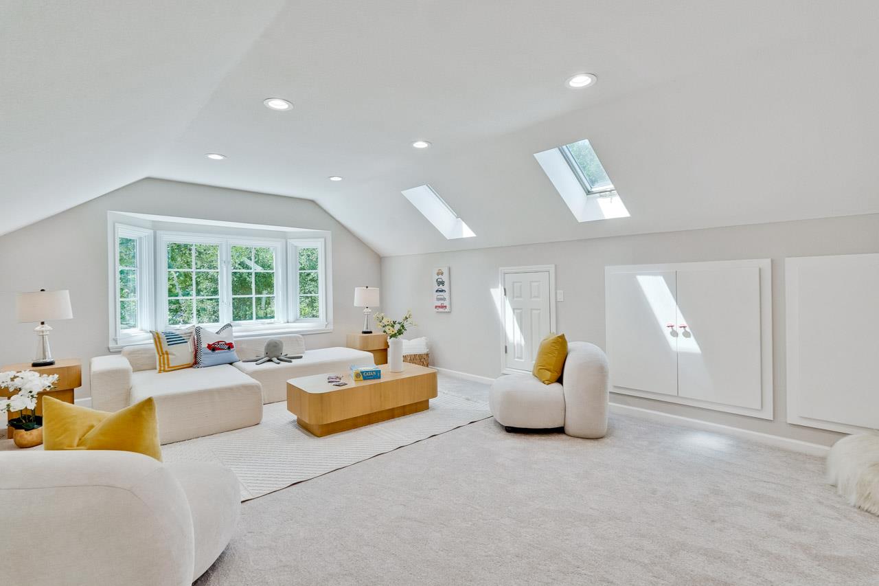 Detail Gallery Image 45 of 102 For 10376 Avenida Ln, Cupertino,  CA 95014 - 5 Beds | 3/2 Baths