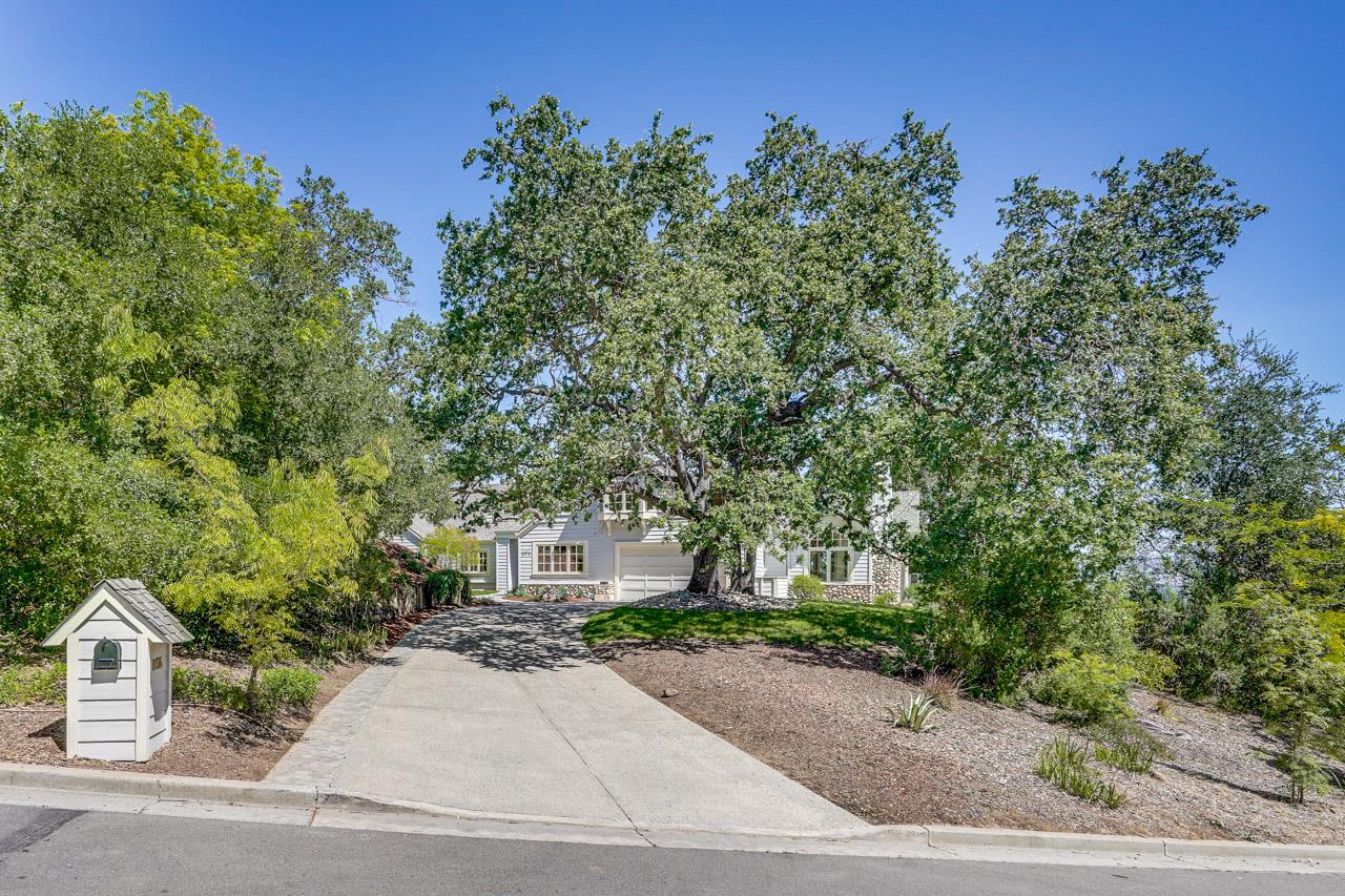 Detail Gallery Image 7 of 102 For 10376 Avenida Ln, Cupertino,  CA 95014 - 5 Beds | 3/2 Baths