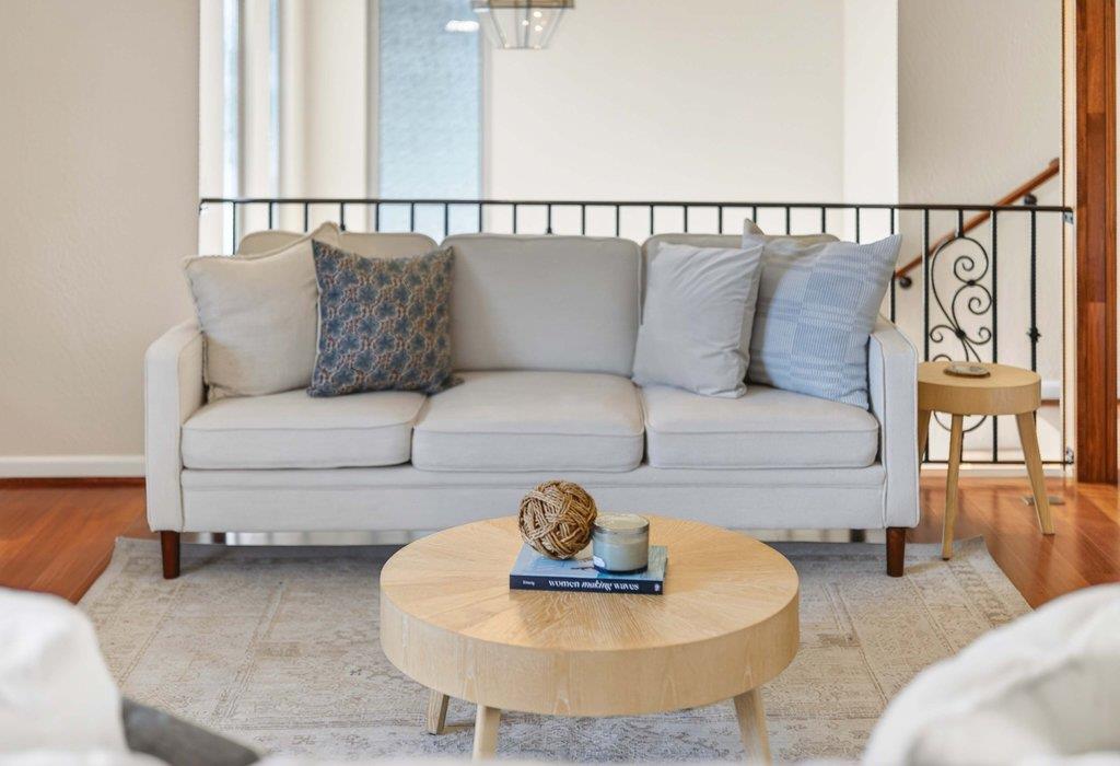 Detail Gallery Image 11 of 44 For 111 Westmoor Dr, Santa Cruz,  CA 95060 - 3 Beds | 2 Baths