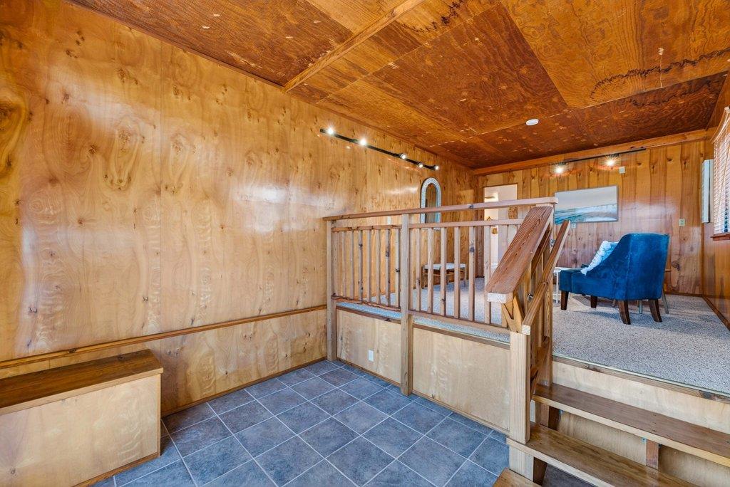 Detail Gallery Image 28 of 44 For 111 Westmoor Dr, Santa Cruz,  CA 95060 - 3 Beds | 2 Baths