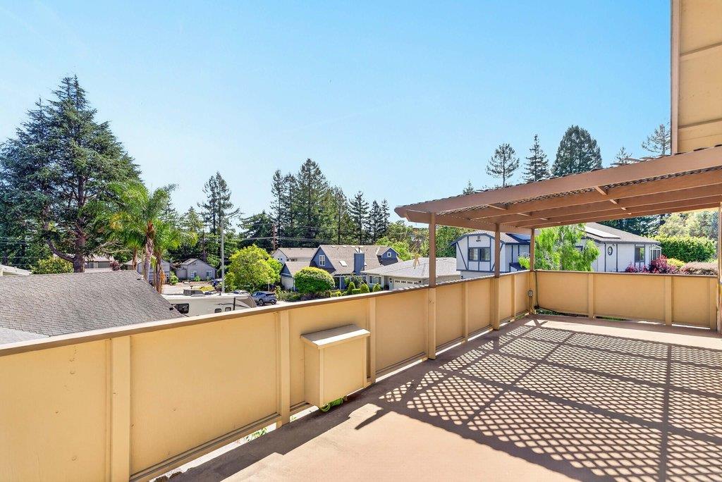 Detail Gallery Image 34 of 44 For 111 Westmoor Dr, Santa Cruz,  CA 95060 - 3 Beds | 2 Baths