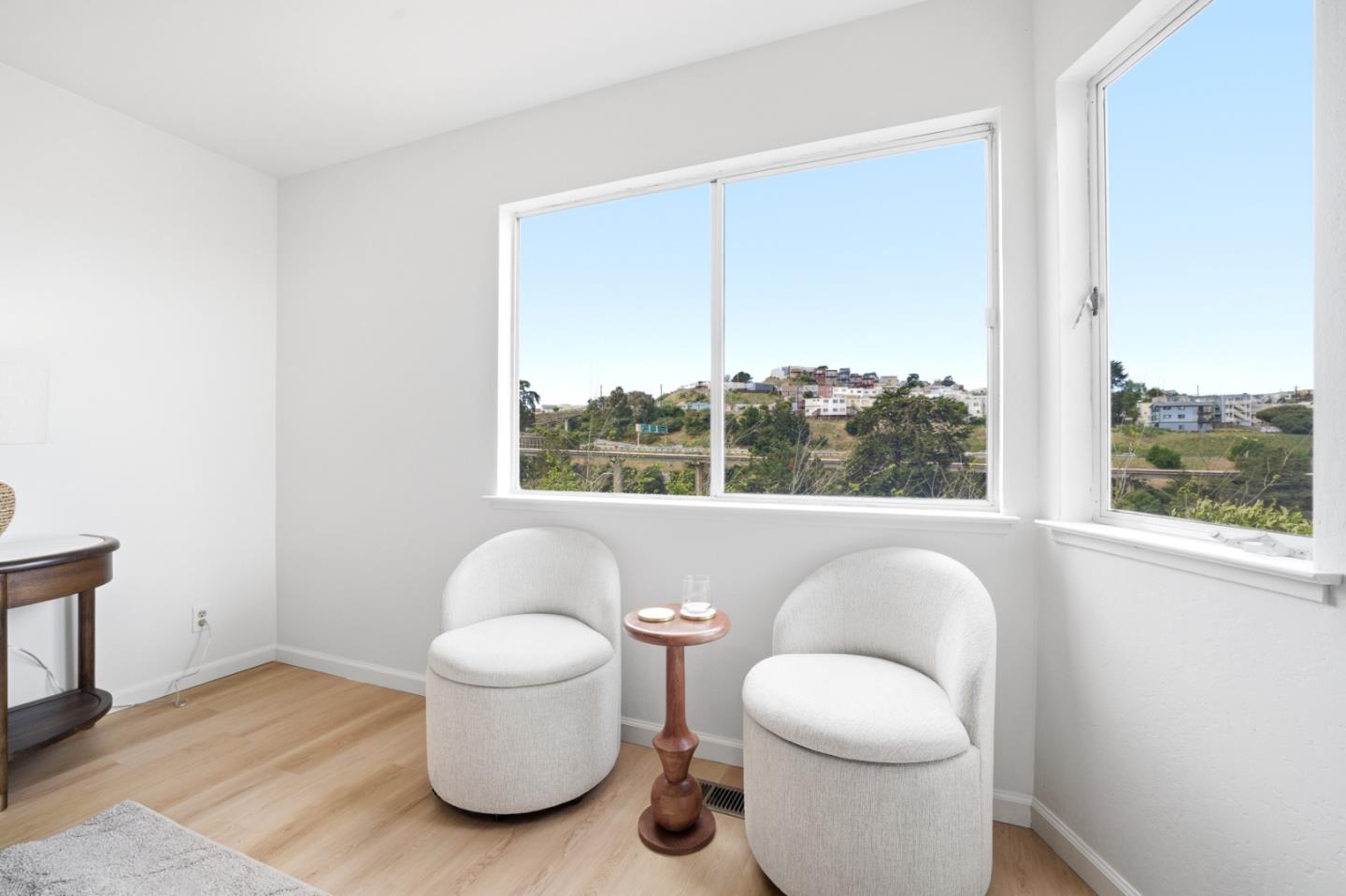 Detail Gallery Image 15 of 32 For 16 Moneta Ct, San Francisco,  CA 94112 - 3 Beds | 2 Baths