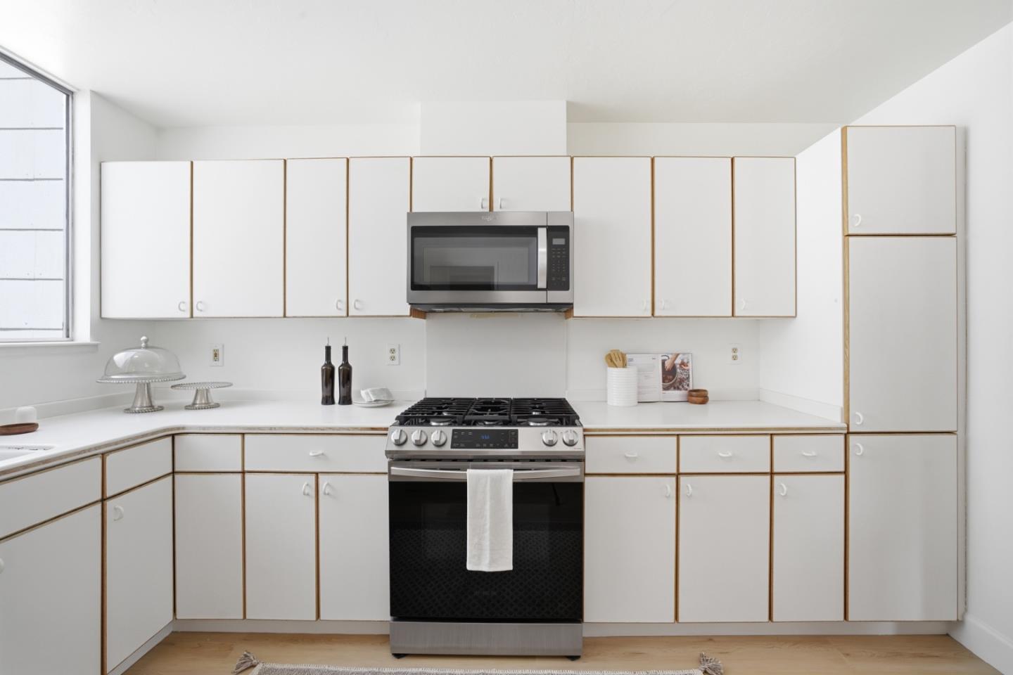 Detail Gallery Image 27 of 32 For 16 Moneta Ct, San Francisco,  CA 94112 - 3 Beds | 2 Baths